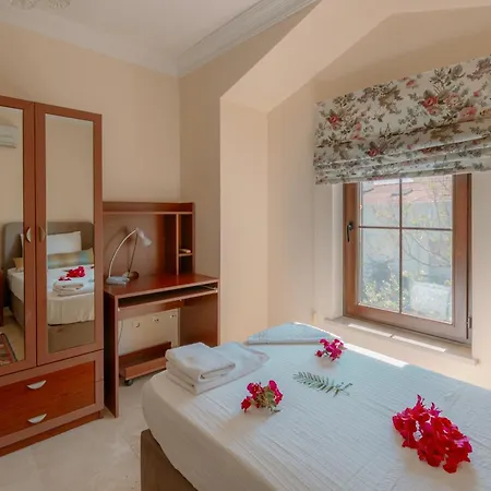 Portakal, Cukurbag Peninsula-kas Villa Yenikoy (Kas)